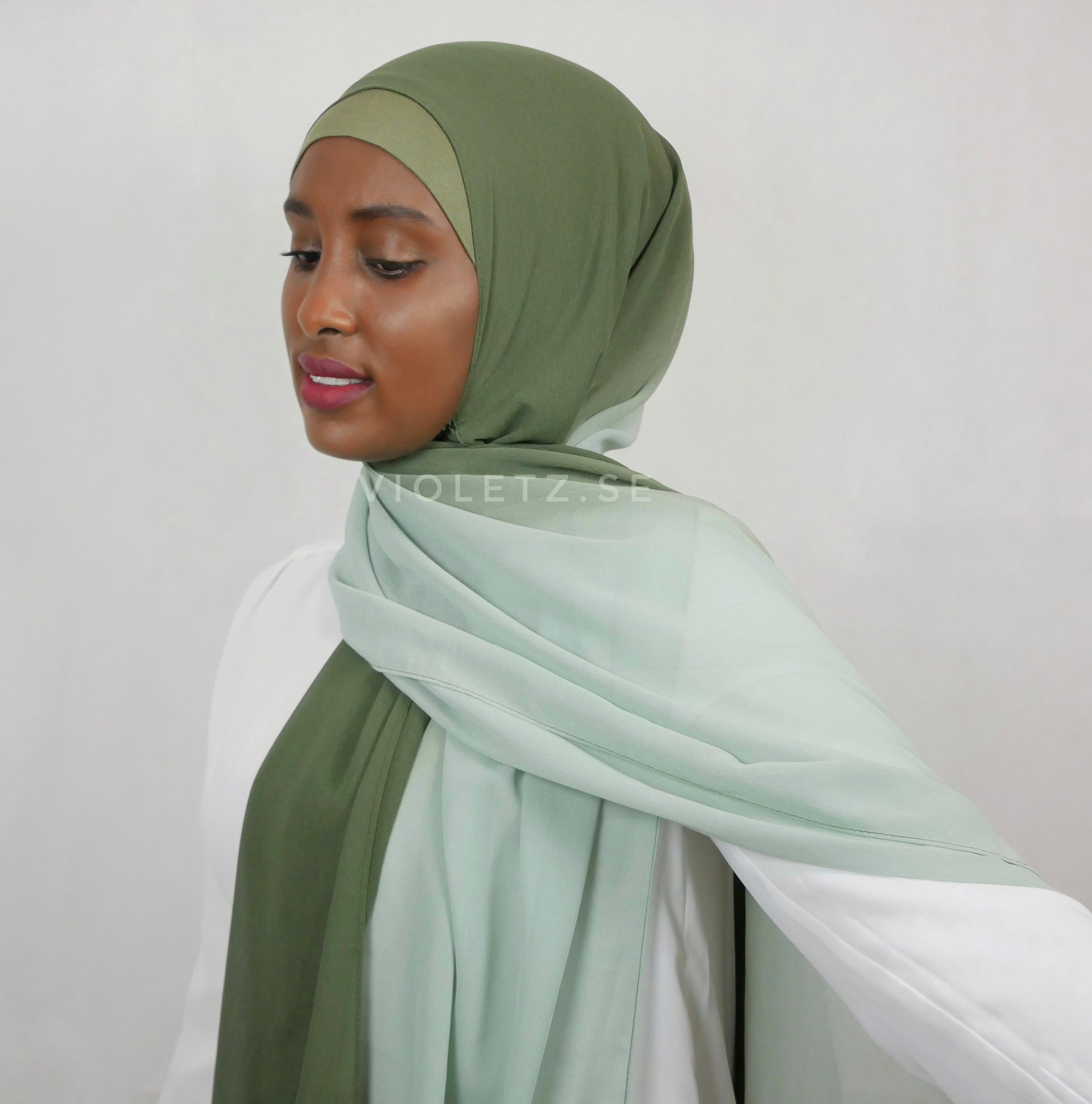 Instant Chiffong hijab med undersjal - ombré oliv