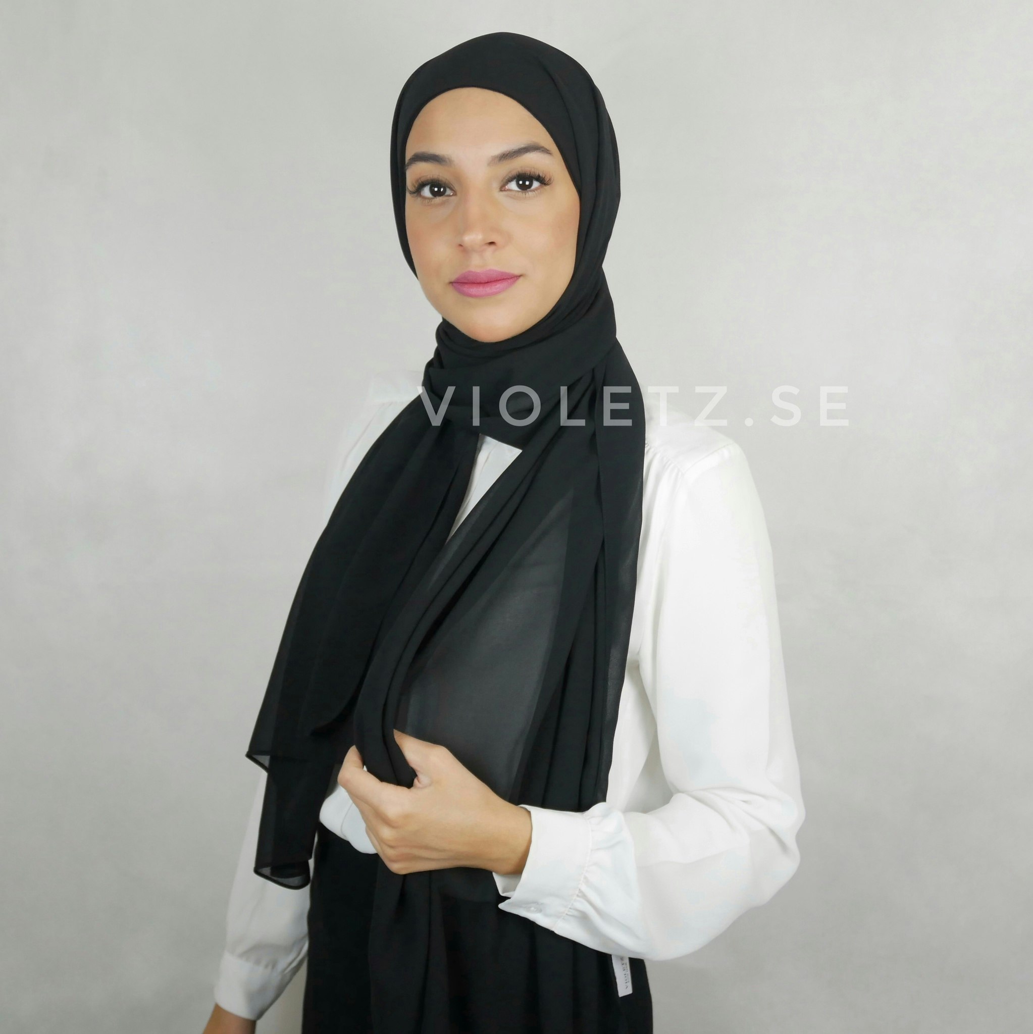 SULTANA  HIJAB-  Premium chiffong med integrerad undersjal