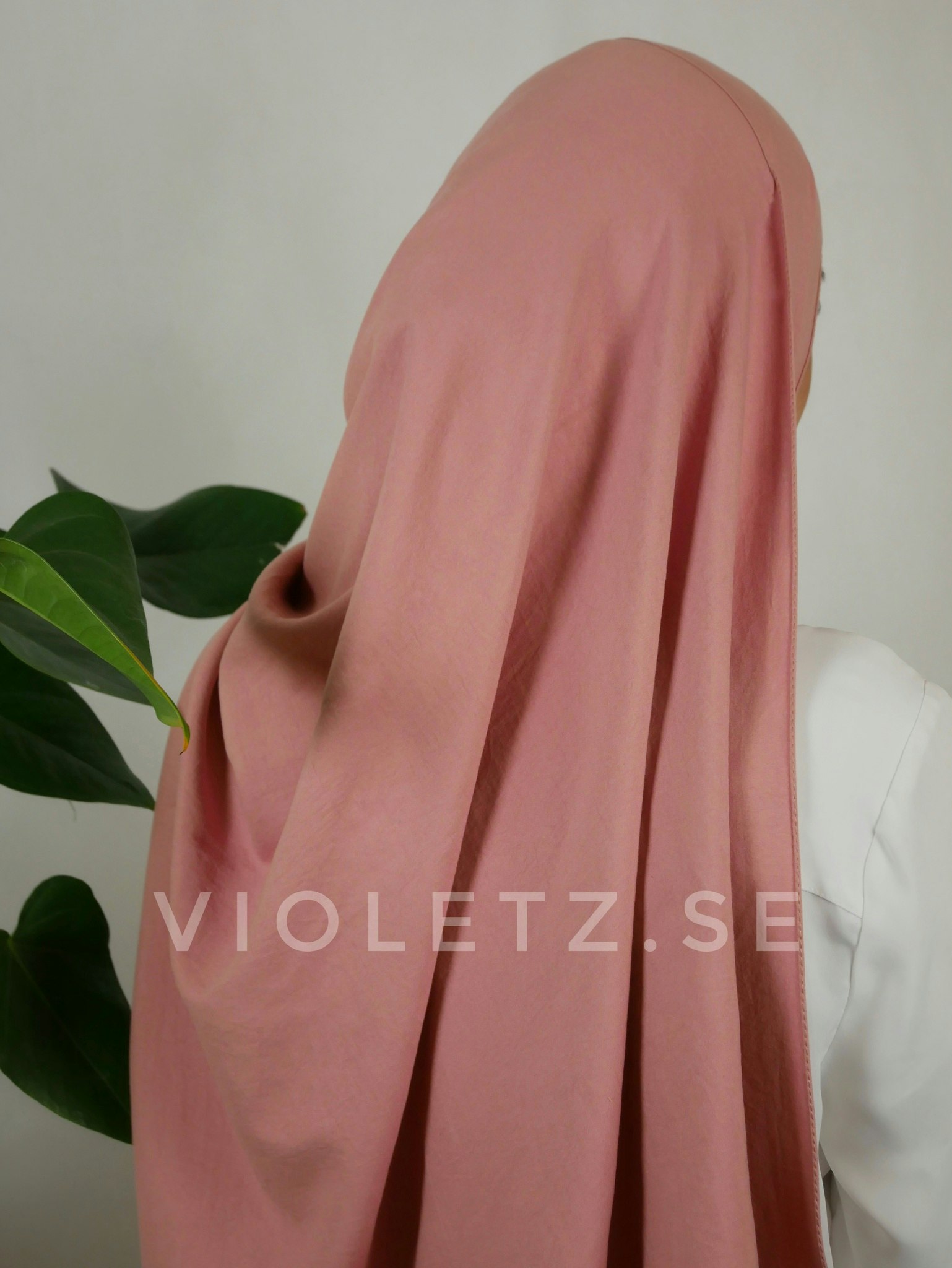 Ekologisk hijab i färgen Blush. 100% bomull
