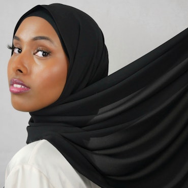 HIJAB MED MAGNET - Silk Chiffong - svart