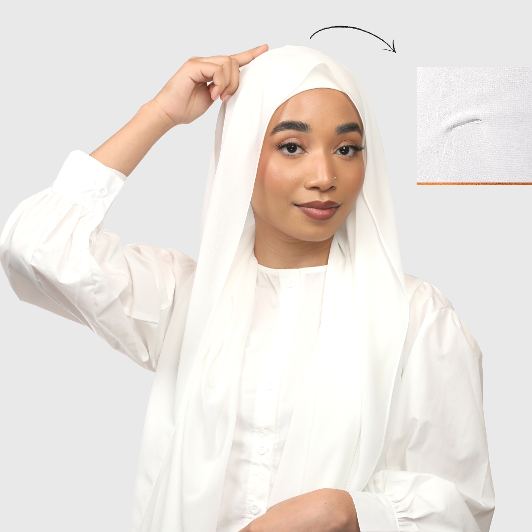 Tiara- hijab med insydd undersjal: Vit/Cream