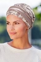 Livia Turban med band