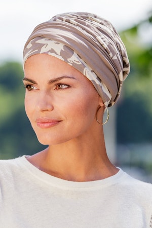 Livia Turban med band