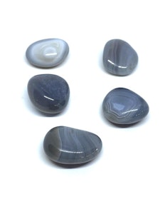 Grå Agat - 1 Trumlad sten - 11-15 gram - Vi väljer sten