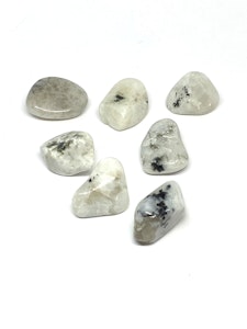 Månsten - 1 Trumlad sten - Kvalitet B - 10-12 gram - Vi väljer sten