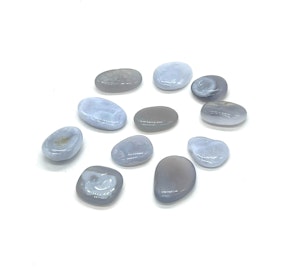 Blå Kalcedon - 1 Trumlad sten - Kvalitet B - 6-9 gram - Vi väljer sten