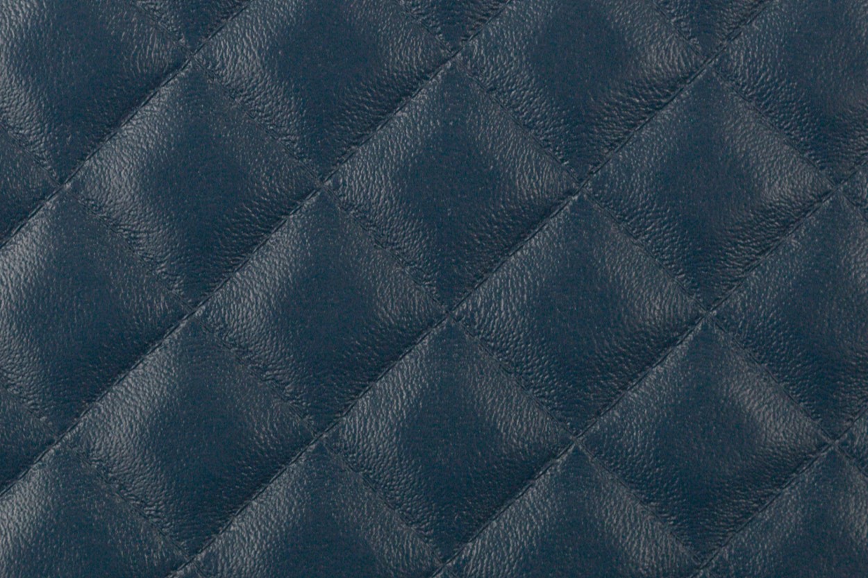 Alma - quilted faux leather (vinyl). Price per 50 cm.