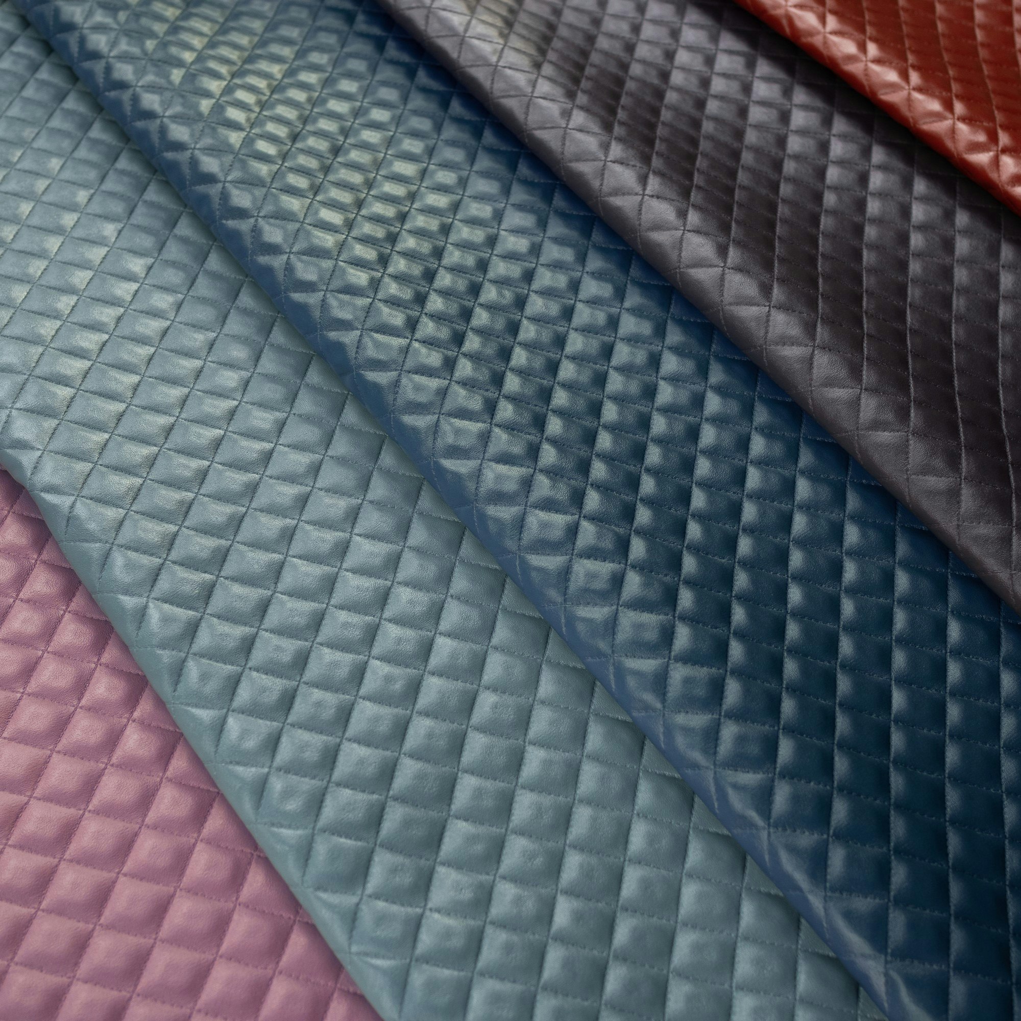 Alma - quilted faux leather (vinyl). 4 colours - rosegold.no - bag  accessories, interfacings and fabrics