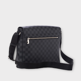 Louis Vuitton District MM Damier Messenger Bag