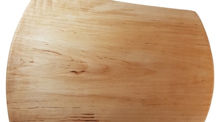 Björkskärbräda med naturliga kanter 40x28 cm