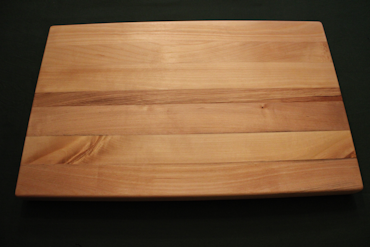 Fin stavlimmad björkskärbräda  44x27 cm