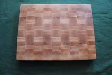 Vacker ändträskärbräda av björk med raka kanter 36x28cm