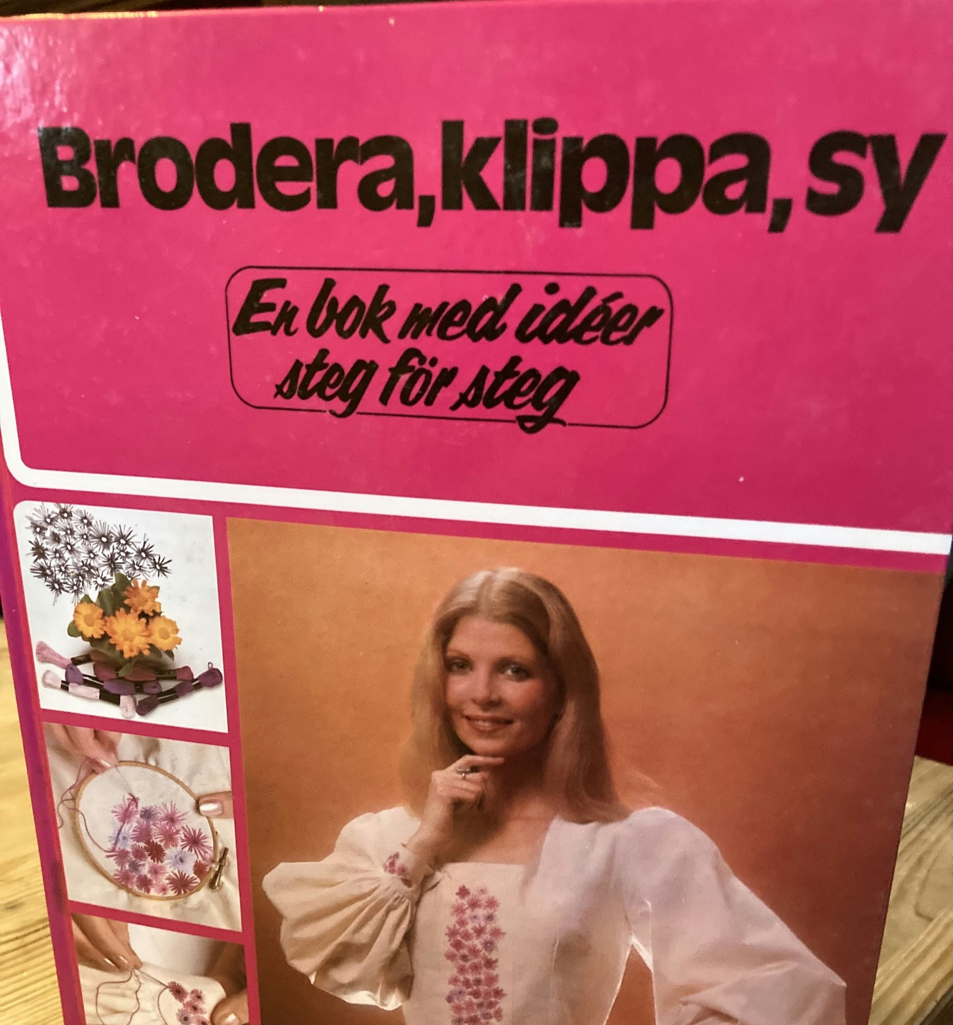 Ide’bok i sömnad.(1977)
