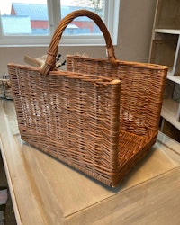Vedkorg i pil,46 cm