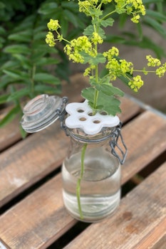 Hållare till blommor