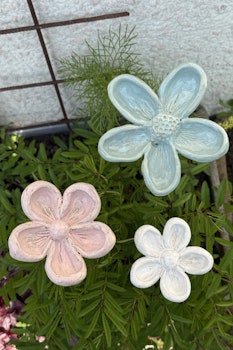 Rundad blomma