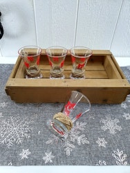 Presentset julsnapsglas