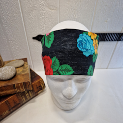 Pannband blommor blå & röda storlek 58 cm