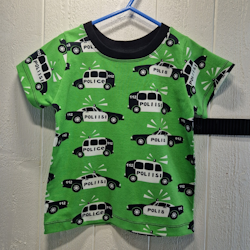 T-shirt polisbil grön
