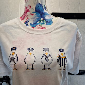 T-shirt med fiskmåsar