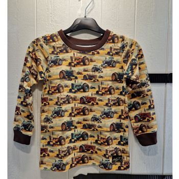 T-shirt traktor brunt