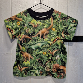 T-shirt dinosaurie och öga