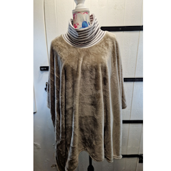 Poncho beige fluffig