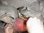 Reparera kopplingscylinderfäste slavcylinder Volvo 940 med M90 växellåda