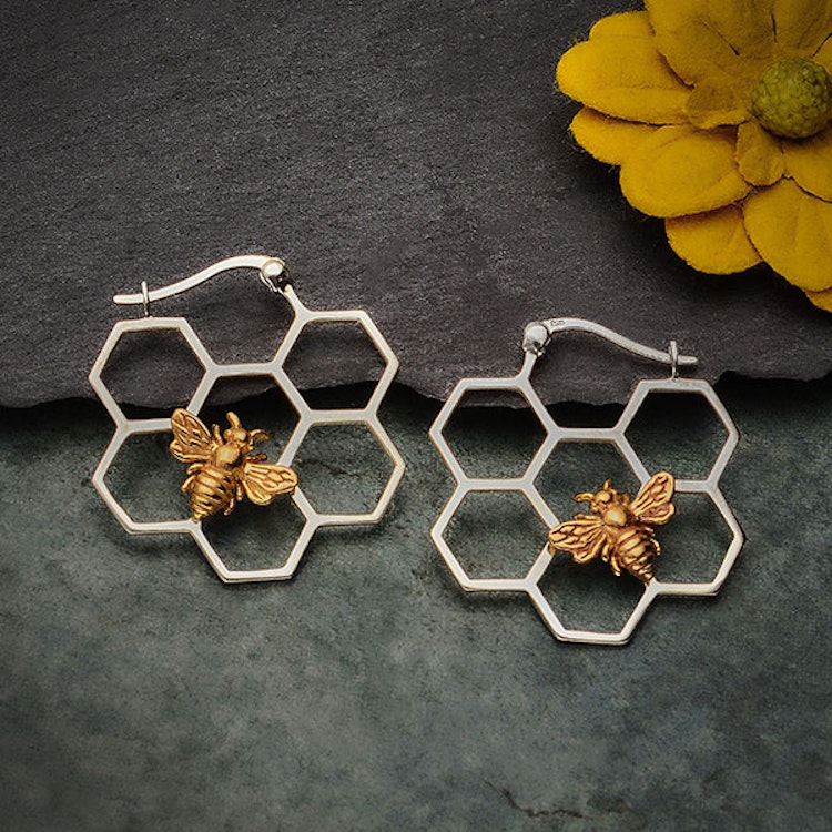 Örhängen – Hexagonblomma & bronsbi