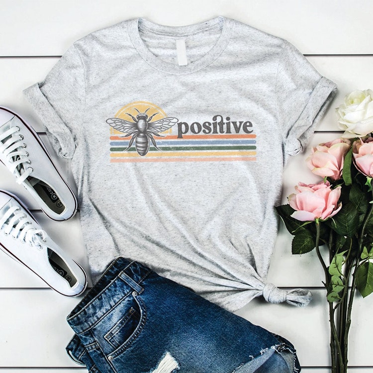 T-shirt – Bee Positive
