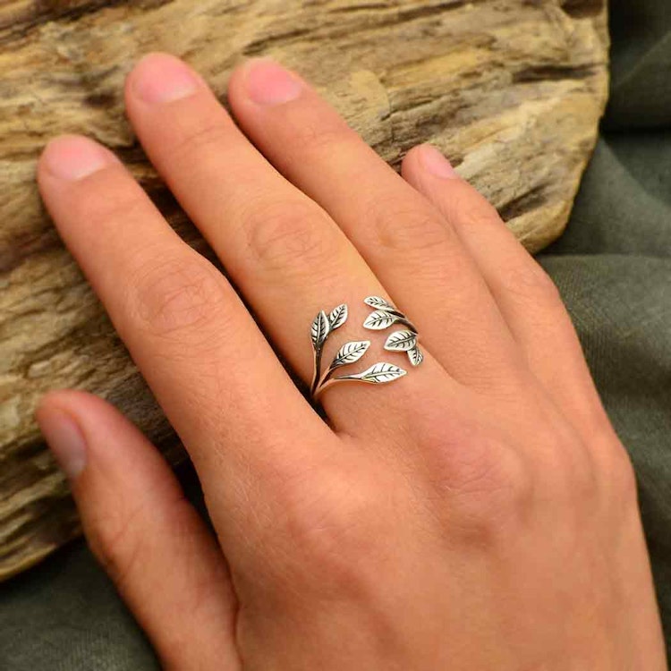 Ring – Flera små blad, silver