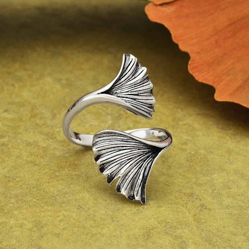 Ring – Ginkgoblad, silver