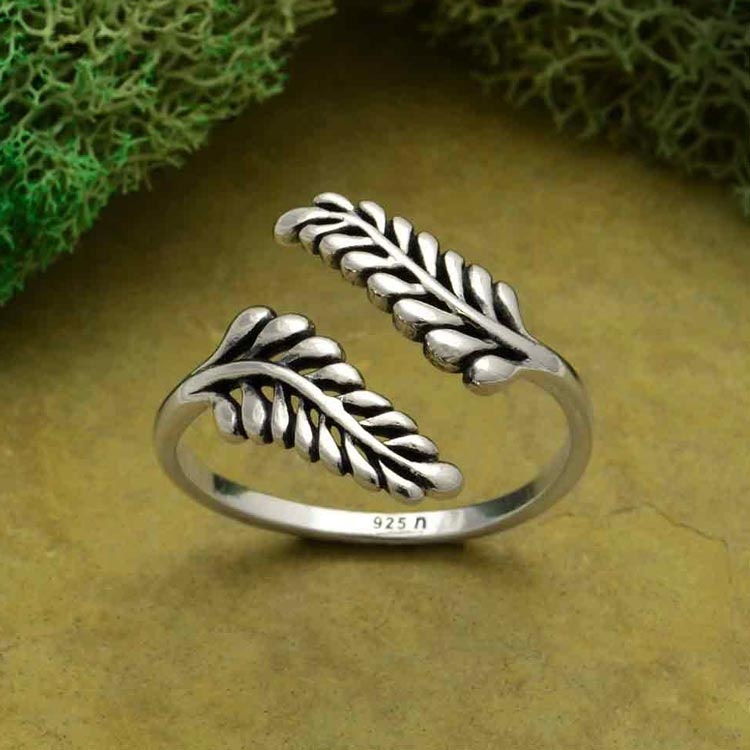 Ring – Kvist med blad, silver