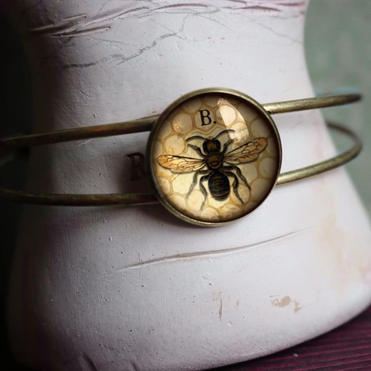 Manschettarmband – B.