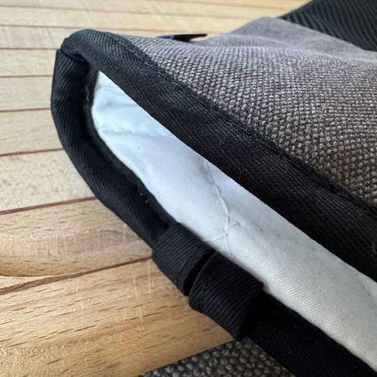 Ugnsvante med vaxkakemönstrad silikon