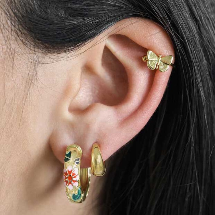Örhängen – Cloisonné ring guld, rött, rosa & grönt