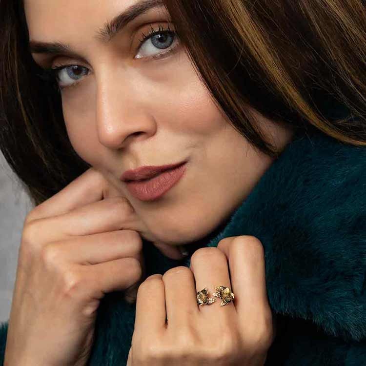 Ring – Två kornellblommor, brons