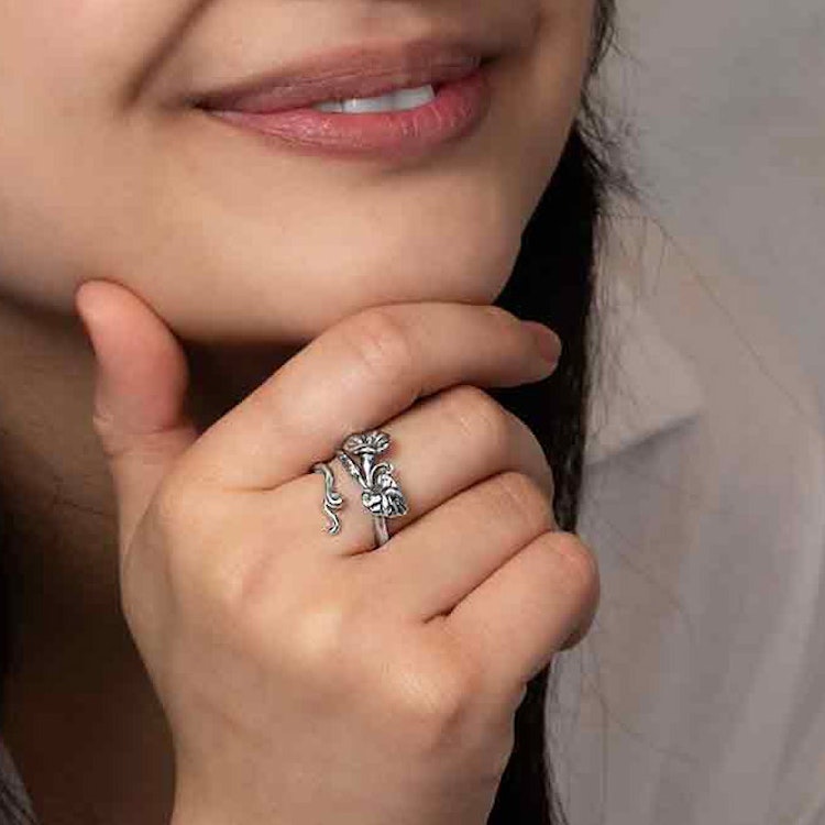 Ring – Blomman för dagen, silver