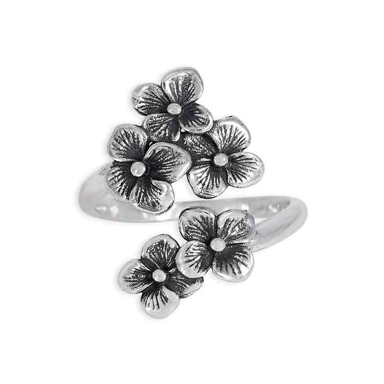 Ring – Hortensiablommor i klasar, silver