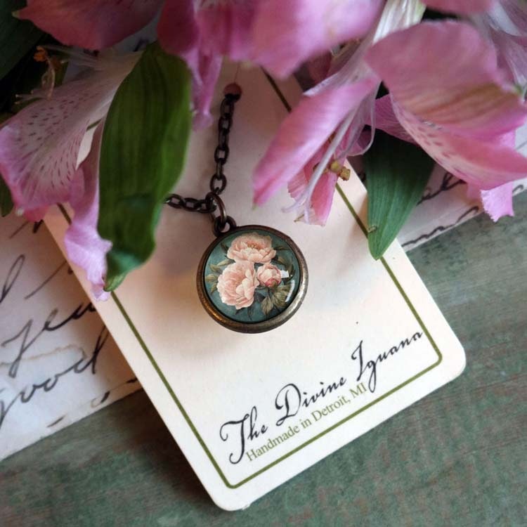 Halsband, dubbelsidig berlock – Rosa Pion