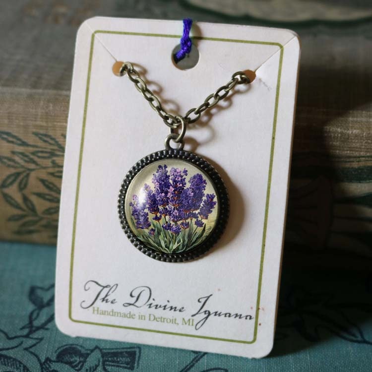 Halsband, stor berlock – Lavendel