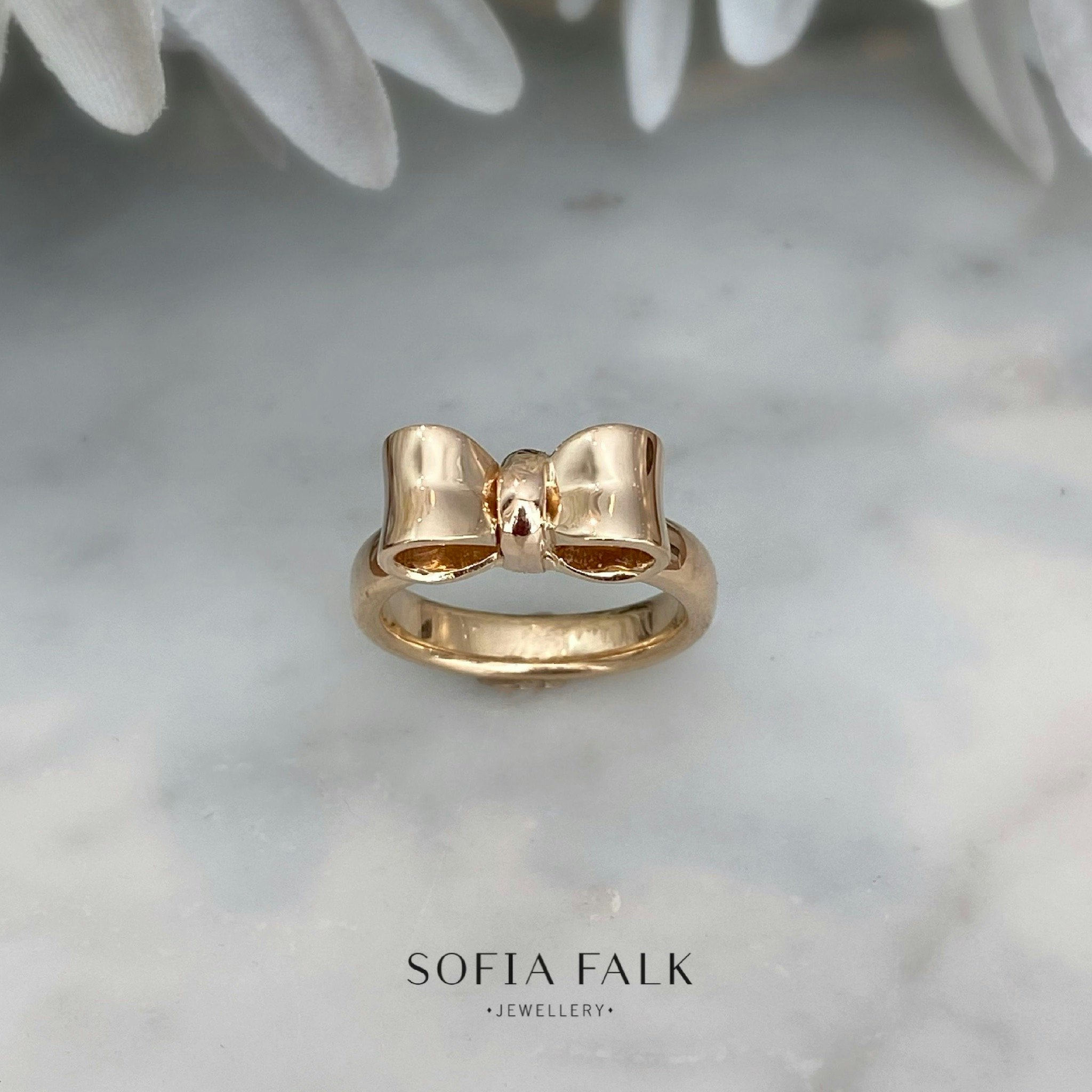 BOWS BY Sofia Falk RING