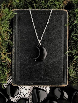 NYHET! Luna magica halsband med månskära
