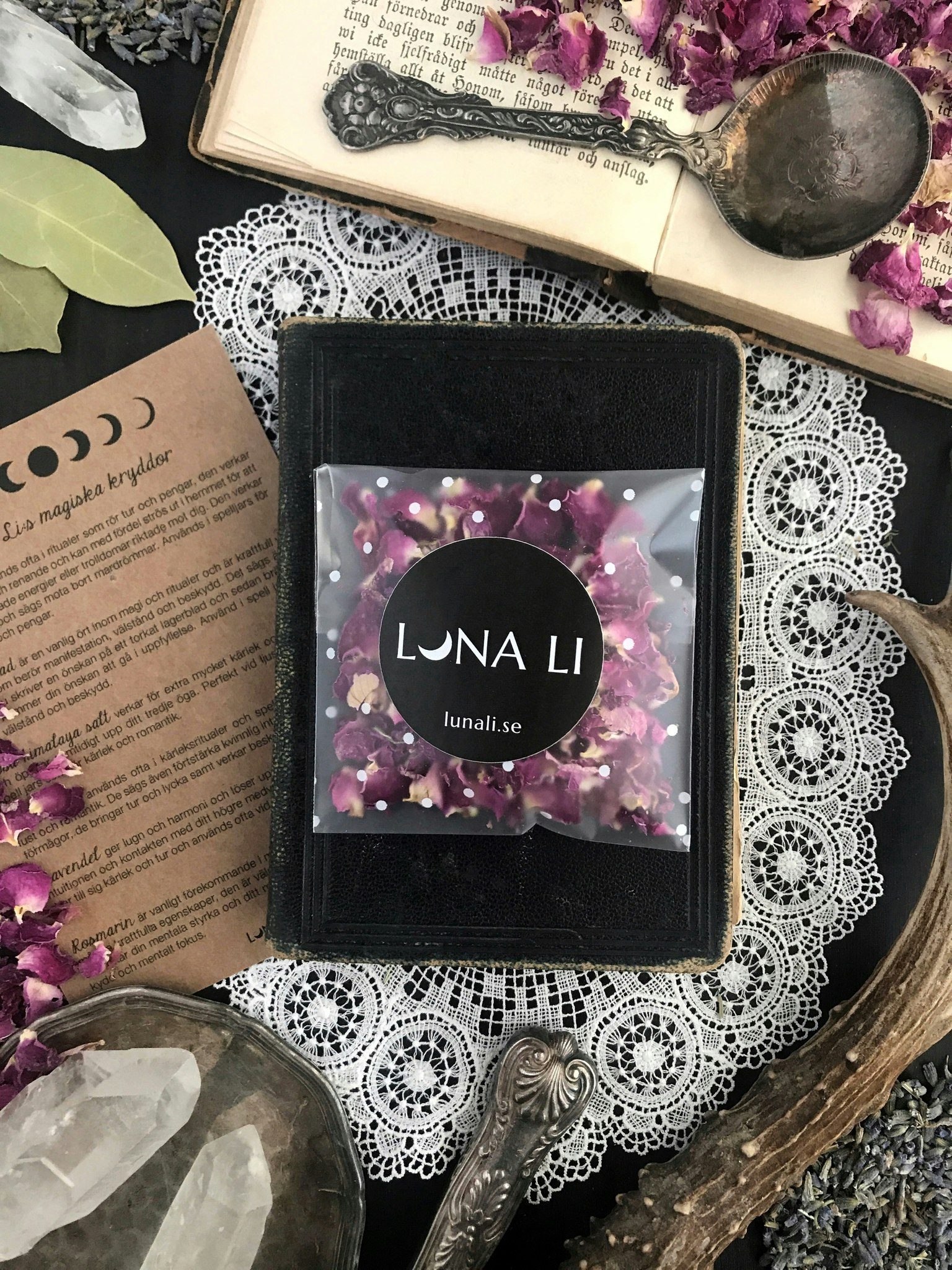 Luna Li:s magiska rosenblad, liten påse