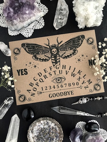 NYHET! Magica Ouija pendelkarta