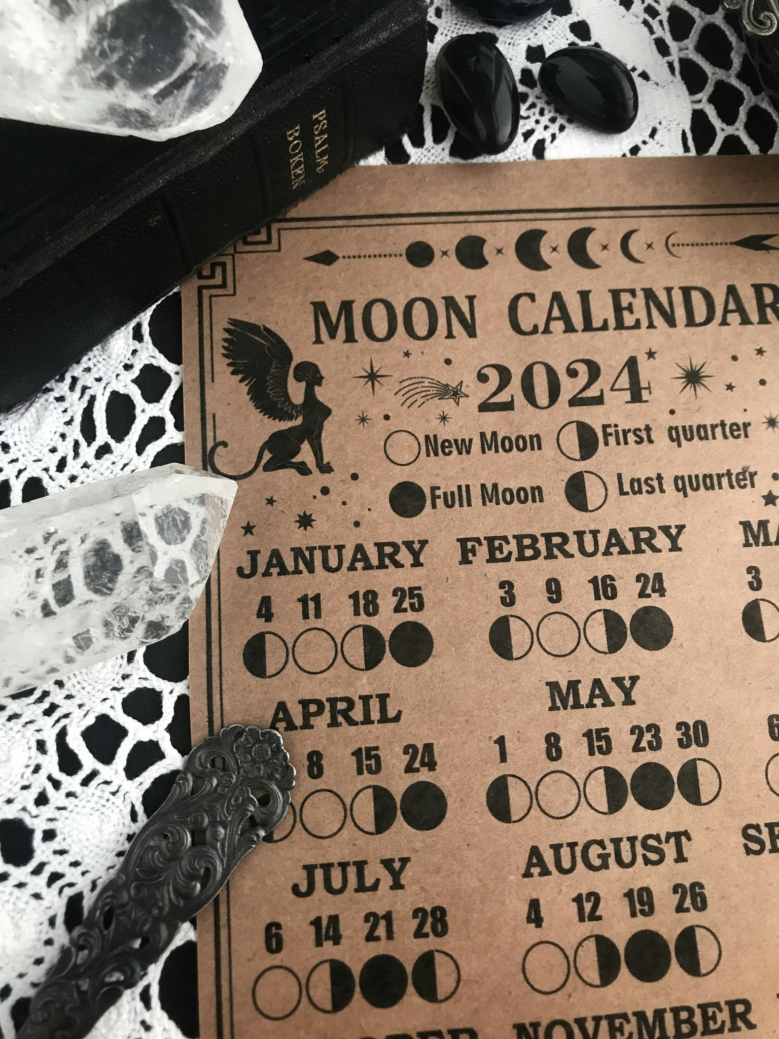 NYHET! Magica Moon Calendar 2024