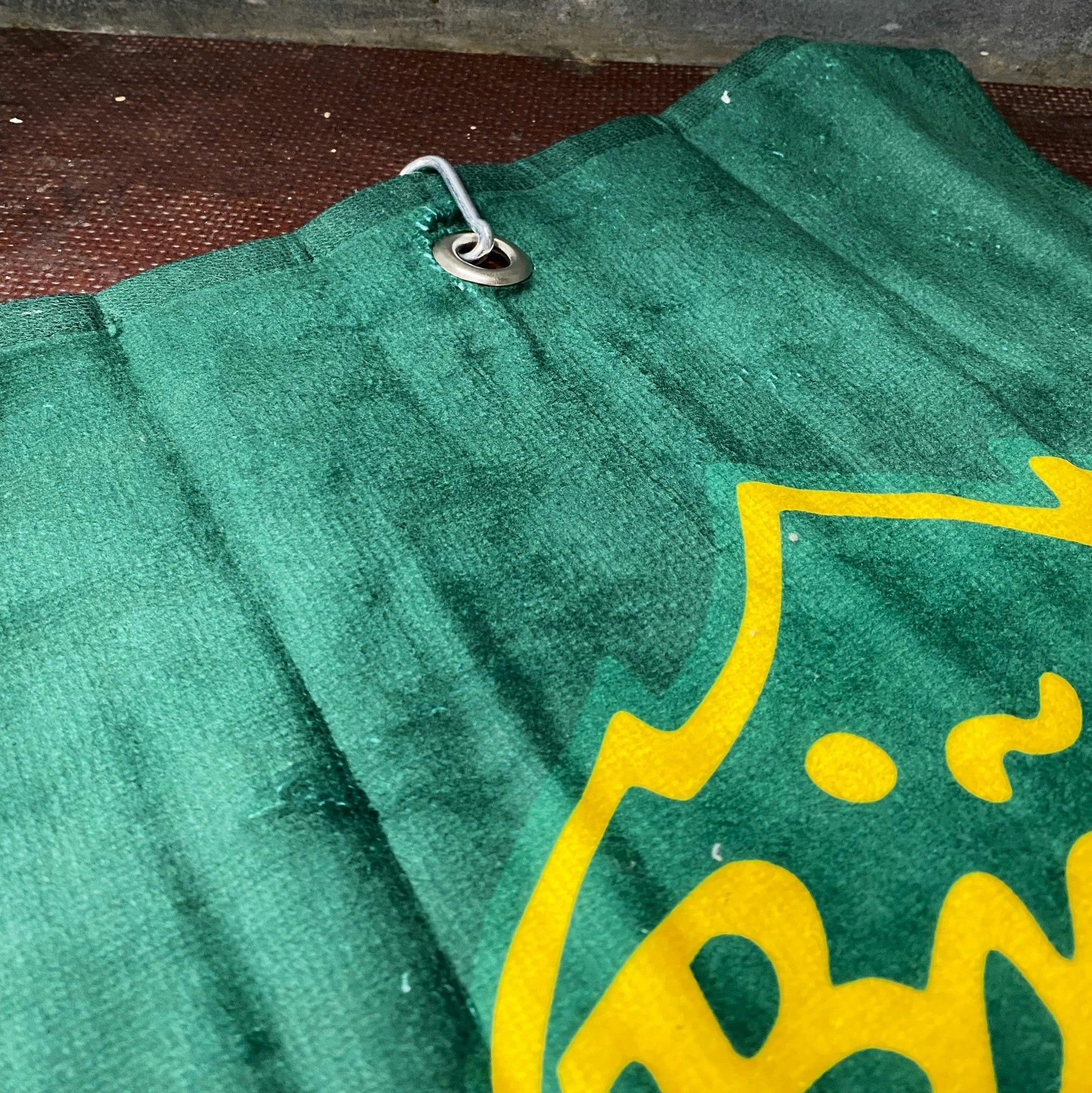 GOLFHANDDUK LÖVEN