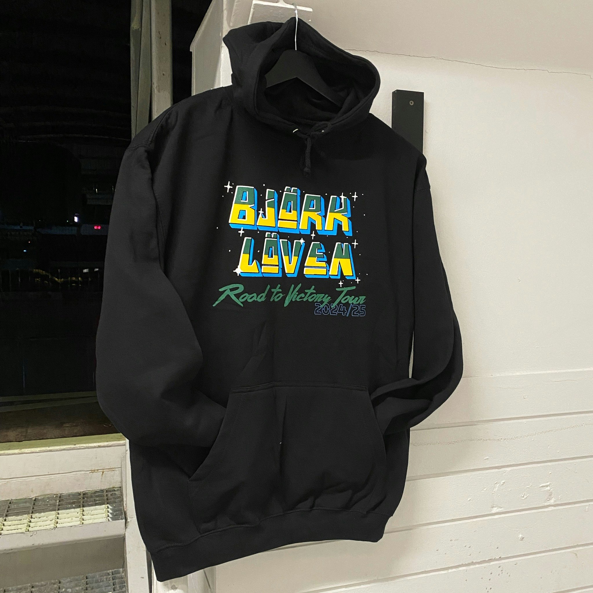 LÖVEN VICTORY TOUR HOOD