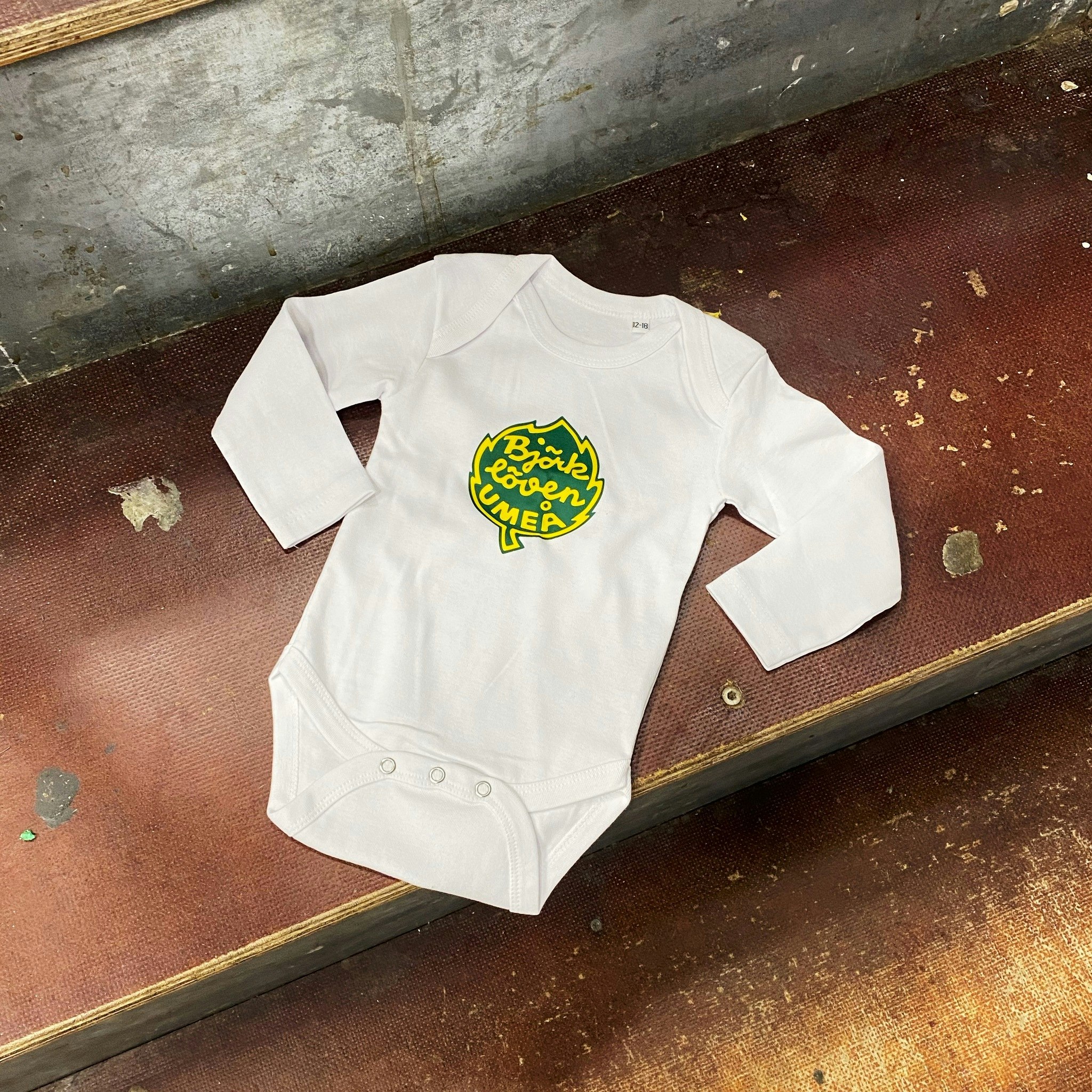BABYBODY LOGGA VIT