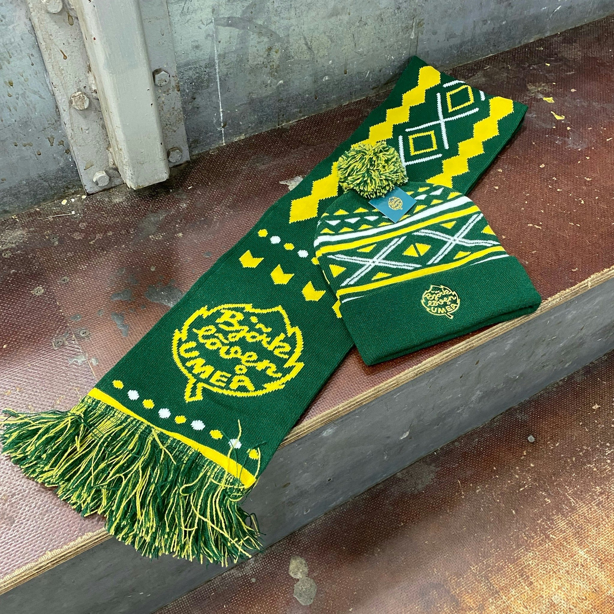 MÖSSA POM POM INKA GRÖN